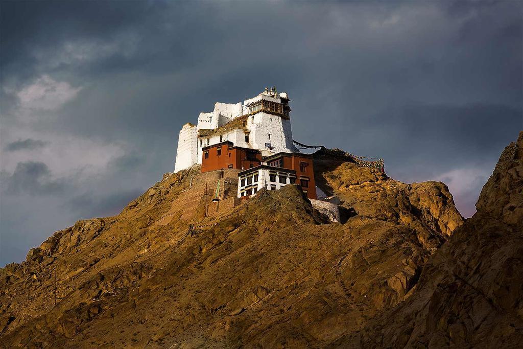 Travellers House Hotel Leh Kültér fotó