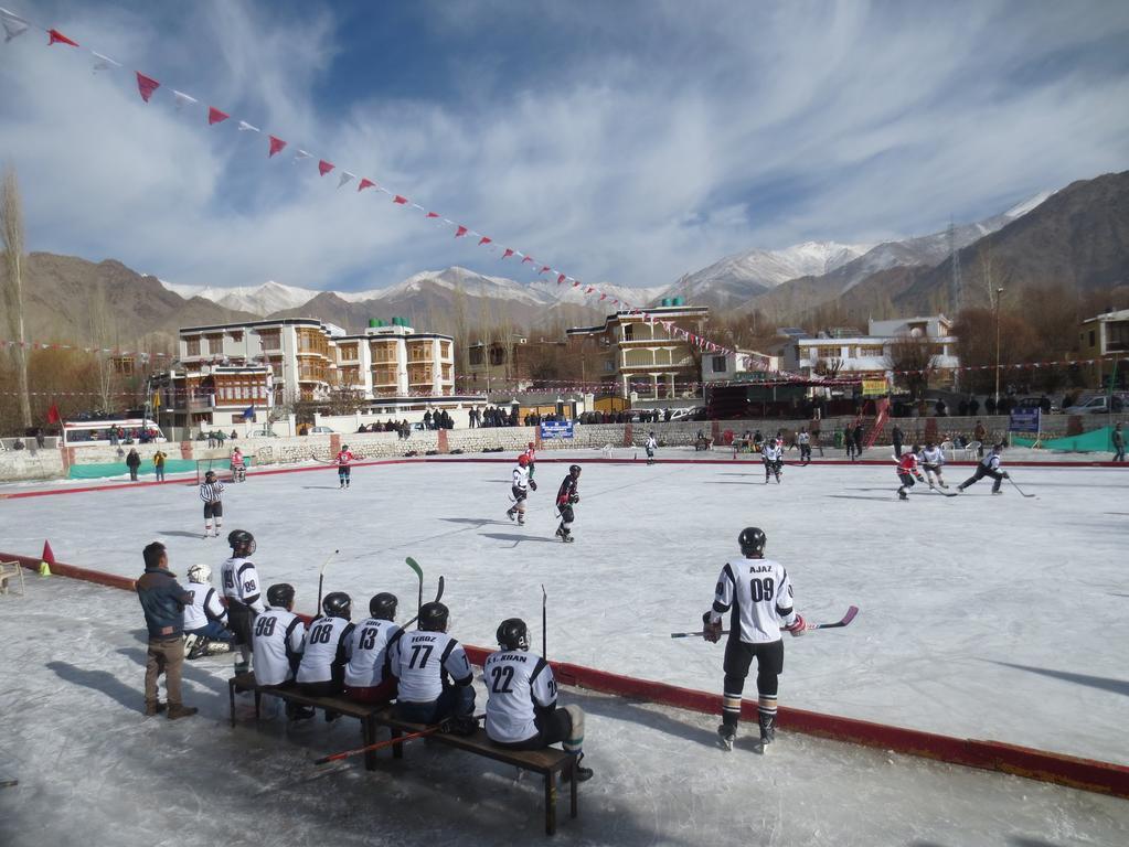 Travellers House Hotel Leh Kültér fotó
